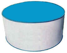 Circular pool with liner
